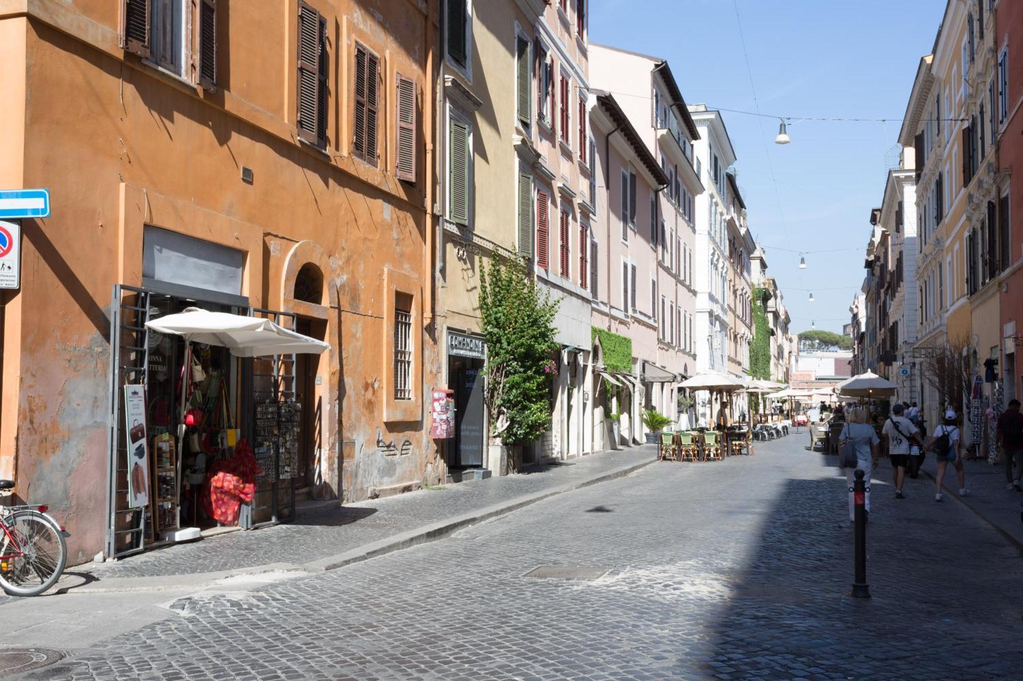 San Peter Borgo 68 Roma